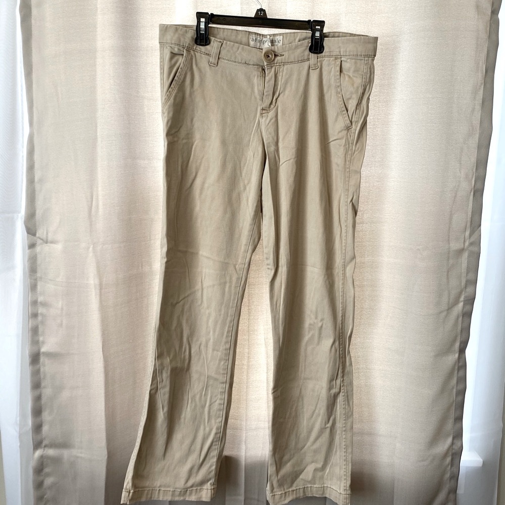 Aeropostale Stretchy Khakis